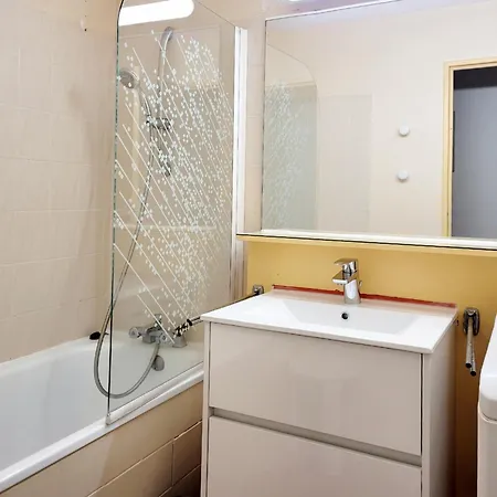 - T2 Alcove - 4 Pers - Parking - Loggia - Ascenseur - 1 Etoile - Fr-1-794-119 Apartment *
