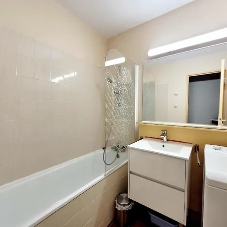 - T2 Alcove - 4 Pers - Parking - Loggia - Ascenseur - 1 Etoile - Fr-1-794-119